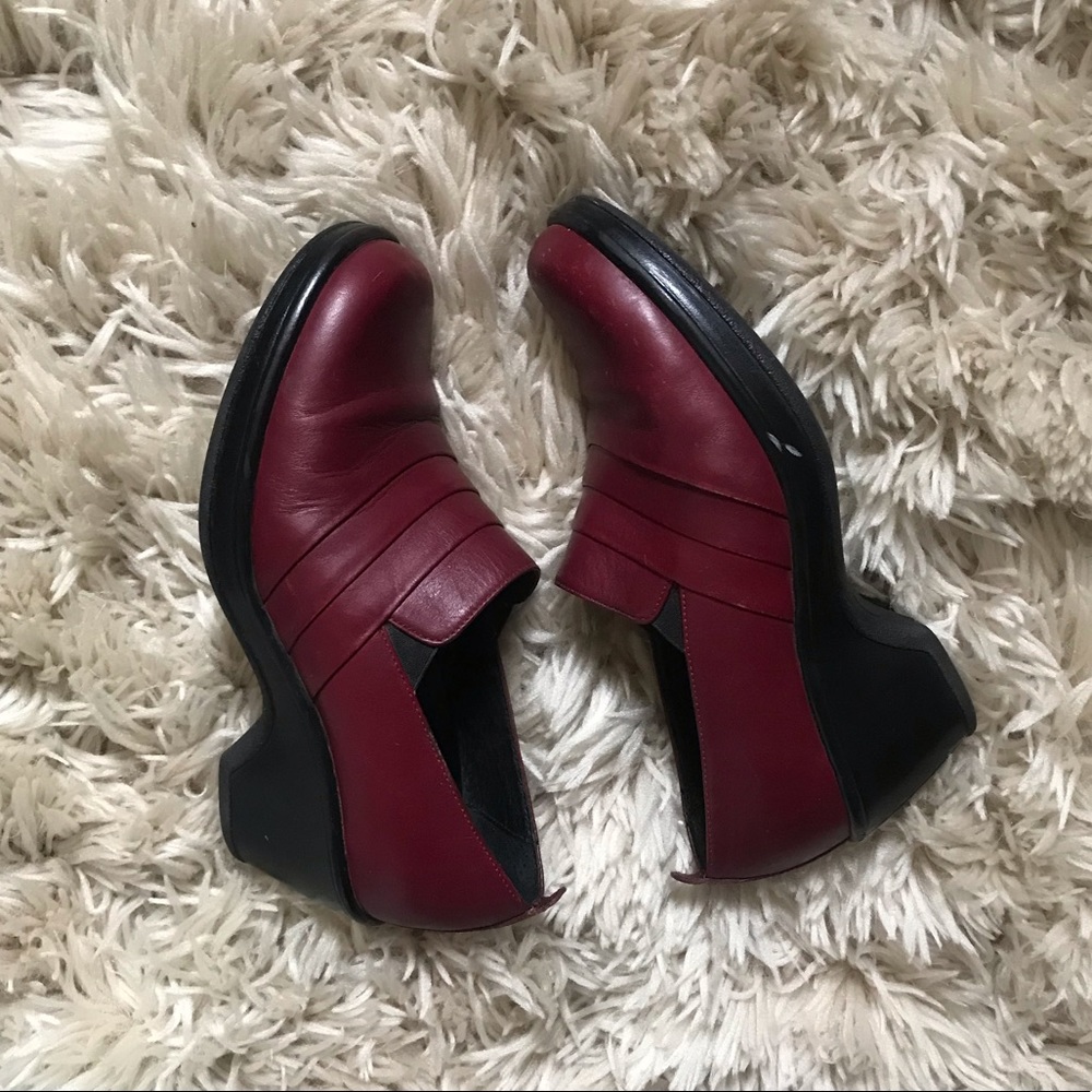 Red Dansko Shoes - Picture 5 of 8